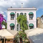 מלון Buyukada Anastasia Meziki Boutique
