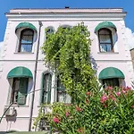 Buyukada Anastasia Meziki Boutique 3* אדאלר