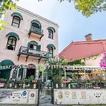 Buyukada Anastasia Meziki Boutique
