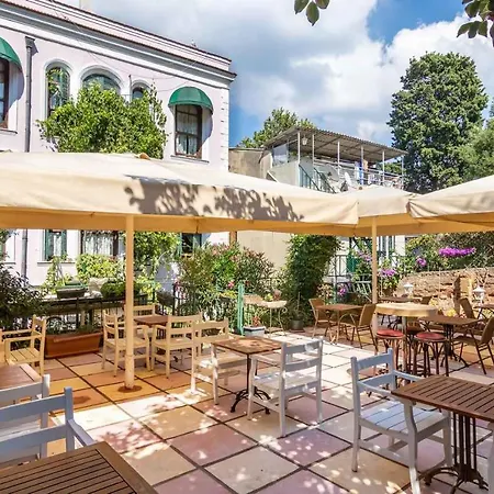 Buyukada Anastasia Meziki Otel 3*