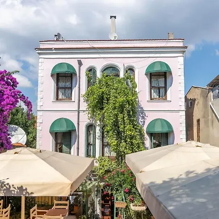 Otel Buyukada Anastasia Meziki