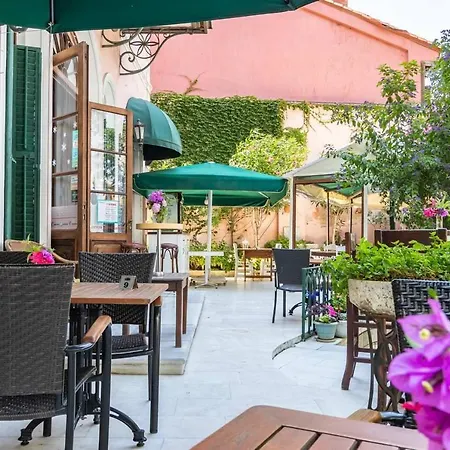 Buyukada Anastasia Meziki Otel