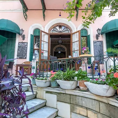 מלון Buyukada Anastasia Meziki Boutique