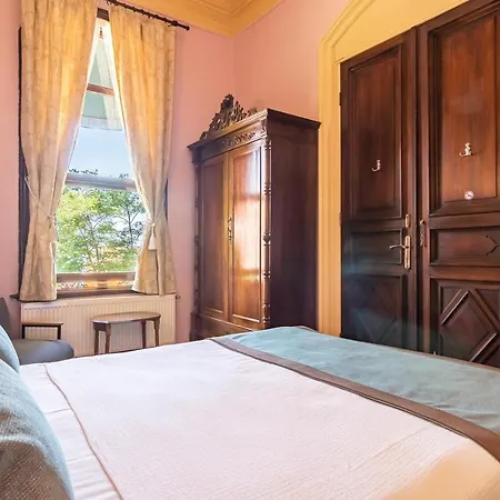 Otel Buyukada Anastasia Meziki