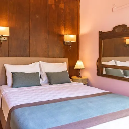 Buyukada Anastasia Meziki Otel Adalar